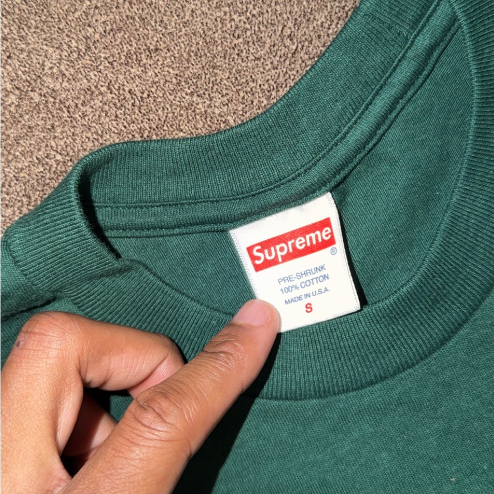 Supreme T-shirt (rare) new in bag - Picture 3 of 4